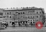 Standbild sowjetischen Soldaten Budapest Ungarn, 1956, aus Sekunde 34 historischem Filmmaterial Videoclip 65675070129