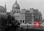 Standbild sowjetische Panzer Budapest Ungarn, 1956, aus Sekunde 44 historischem Filmmaterial Videoclip 65675070130