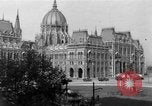 Standbild sowjetische Panzer Budapest Ungarn, 1956, aus Sekunde 46 historischem Filmmaterial Videoclip 65675070130