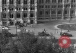 Standbild sowjetische Panzer Budapest Ungarn, 1956, aus Sekunde 53 historischem Filmmaterial Videoclip 65675070130