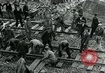 Immagine di Soldati statunitensi Cherbourg Normandia Francia, 1944, secondo 46 filmato di repertorio 65675070142