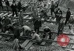 Immagine di Soldati statunitensi Cherbourg Normandia Francia, 1944, secondo 47 filmato di repertorio 65675070142