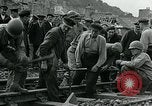 Immagine di Soldati statunitensi Cherbourg Normandia Francia, 1944, secondo 61 filmato di repertorio 65675070142