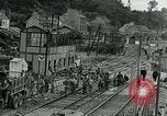 Immagine di Soldati statunitensi Cherbourg Normandia Francia, 1944, secondo 52 filmato di repertorio 65675070143