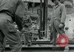 Immagine di Soldati statunitensi Cherbourg Normandia Francia, 1944, secondo 53 filmato di repertorio 65675070143