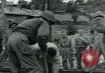 Immagine di Soldati statunitensi Cherbourg Normandia Francia, 1944, secondo 60 filmato di repertorio 65675070143