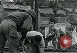 Immagine di Soldati statunitensi Cherbourg Normandia Francia, 1944, secondo 62 filmato di repertorio 65675070143
