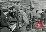 Immagine di Soldati statunitensi Cherbourg Normandia Francia, 1944, secondo 10 filmato di repertorio 65675070144