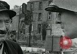 Immagine di Soldati statunitensi Cherbourg Normandia Francia, 1944, secondo 42 filmato di repertorio 65675070144