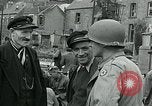Immagine di Soldati statunitensi Cherbourg Normandia Francia, 1944, secondo 53 filmato di repertorio 65675070144