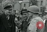 Immagine di Soldati statunitensi Cherbourg Normandia Francia, 1944, secondo 56 filmato di repertorio 65675070144