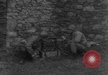 Standbild USA Soldaten Gressenich Deutschland, 1944, aus Sekunde 6 historischem Filmmaterial Videoclip 65675070145