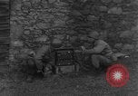 Standbild USA Soldaten Gressenich Deutschland, 1944, aus Sekunde 8 historischem Filmmaterial Videoclip 65675070145