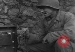Standbild USA Soldaten Gressenich Deutschland, 1944, aus Sekunde 17 historischem Filmmaterial Videoclip 65675070145