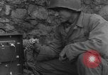 Standbild USA Soldaten Gressenich Deutschland, 1944, aus Sekunde 23 historischem Filmmaterial Videoclip 65675070145