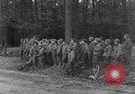Standbild USA Soldaten Gressenich Deutschland, 1944, aus Sekunde 47 historischem Filmmaterial Videoclip 65675070145