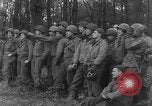 Standbild USA Soldaten Gressenich Deutschland, 1944, aus Sekunde 51 historischem Filmmaterial Videoclip 65675070145