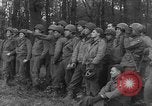 Standbild USA Soldaten Gressenich Deutschland, 1944, aus Sekunde 52 historischem Filmmaterial Videoclip 65675070145