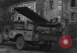 Standbild USA Soldaten Gressenich Deutschland, 1944, aus Sekunde 34 historischem Filmmaterial Videoclip 65675070146