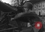 Standbild USA Soldaten Gressenich Deutschland, 1944, aus Sekunde 39 historischem Filmmaterial Videoclip 65675070146