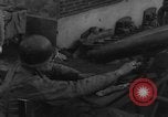 Standbild USA Soldaten Gressenich Deutschland, 1944, aus Sekunde 42 historischem Filmmaterial Videoclip 65675070146