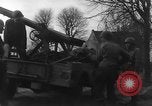 Standbild USA Soldaten Gressenich Deutschland, 1944, aus Sekunde 52 historischem Filmmaterial Videoclip 65675070146