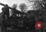 Standbild USA Soldaten Gressenich Deutschland, 1944, aus Sekunde 56 historischem Filmmaterial Videoclip 65675070146