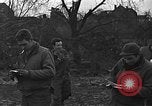 Standbild USA Soldaten Aldenhoven Deutschland, 1944, aus Sekunde 18 historischem Filmmaterial Videoclip 65675070151