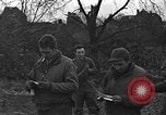 Standbild USA Soldaten Aldenhoven Deutschland, 1944, aus Sekunde 21 historischem Filmmaterial Videoclip 65675070151