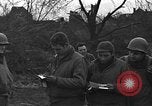 Standbild USA Soldaten Aldenhoven Deutschland, 1944, aus Sekunde 24 historischem Filmmaterial Videoclip 65675070151