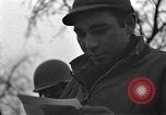 Standbild USA Soldaten Aldenhoven Deutschland, 1944, aus Sekunde 26 historischem Filmmaterial Videoclip 65675070151