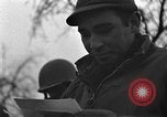 Standbild USA Soldaten Aldenhoven Deutschland, 1944, aus Sekunde 29 historischem Filmmaterial Videoclip 65675070151