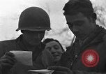 Standbild USA Soldaten Aldenhoven Deutschland, 1944, aus Sekunde 35 historischem Filmmaterial Videoclip 65675070151