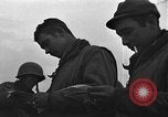 Standbild USA Soldaten Aldenhoven Deutschland, 1944, aus Sekunde 62 historischem Filmmaterial Videoclip 65675070151
