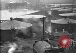 Standbild Ölraffinerie United States USA, 1923, aus Sekunde 49 historischem Filmmaterial Videoclip 65675070152