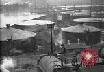 Standbild Ölraffinerie United States USA, 1923, aus Sekunde 50 historischem Filmmaterial Videoclip 65675070152
