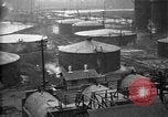 Standbild Ölraffinerie United States USA, 1923, aus Sekunde 53 historischem Filmmaterial Videoclip 65675070152
