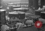 Standbild Ölraffinerie United States USA, 1923, aus Sekunde 55 historischem Filmmaterial Videoclip 65675070152