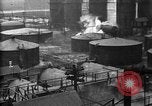 Standbild Ölraffinerie United States USA, 1923, aus Sekunde 59 historischem Filmmaterial Videoclip 65675070152