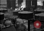 Standbild Ölraffinerie United States USA, 1923, aus Sekunde 61 historischem Filmmaterial Videoclip 65675070152