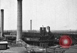 Standbild Ölraffinerie United States USA, 1923, aus Sekunde 43 historischem Filmmaterial Videoclip 65675070153