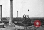 Standbild Ölraffinerie United States USA, 1923, aus Sekunde 44 historischem Filmmaterial Videoclip 65675070153