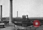 Standbild Ölraffinerie United States USA, 1923, aus Sekunde 48 historischem Filmmaterial Videoclip 65675070153