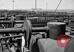Standbild Ölraffinerie United States USA, 1923, aus Sekunde 4 historischem Filmmaterial Videoclip 65675070154