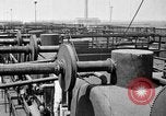 Standbild Ölraffinerie United States USA, 1923, aus Sekunde 5 historischem Filmmaterial Videoclip 65675070154