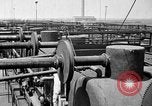 Standbild Ölraffinerie United States USA, 1923, aus Sekunde 6 historischem Filmmaterial Videoclip 65675070154