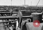 Standbild Ölraffinerie United States USA, 1923, aus Sekunde 7 historischem Filmmaterial Videoclip 65675070154