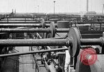 Standbild Ölraffinerie United States USA, 1923, aus Sekunde 13 historischem Filmmaterial Videoclip 65675070154