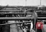Standbild Ölraffinerie United States USA, 1923, aus Sekunde 14 historischem Filmmaterial Videoclip 65675070154