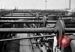 Standbild Ölraffinerie United States USA, 1923, aus Sekunde 15 historischem Filmmaterial Videoclip 65675070154